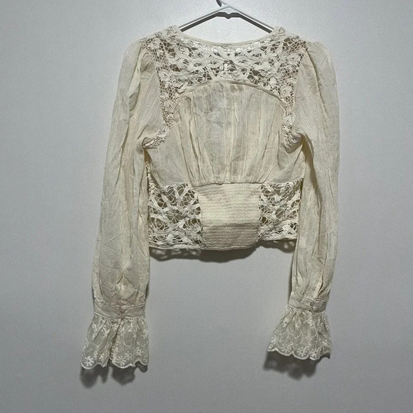 Free People NWT Boho Sorelle Lace Top in Cream Tea Size Small - Picture 7 of 10